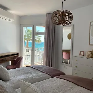 City Center & Sea View Torresol Apartment